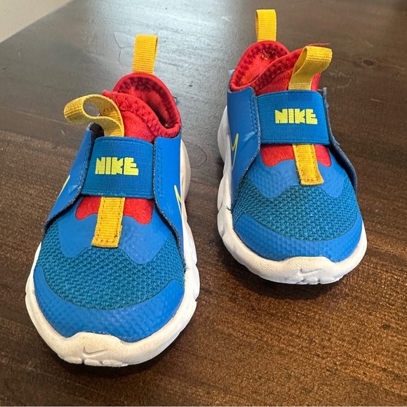 Nike Toddler Baby Flex Runner Blue Yellow Red Pull On Running Shoe Size 5C - Picture 2 of 9